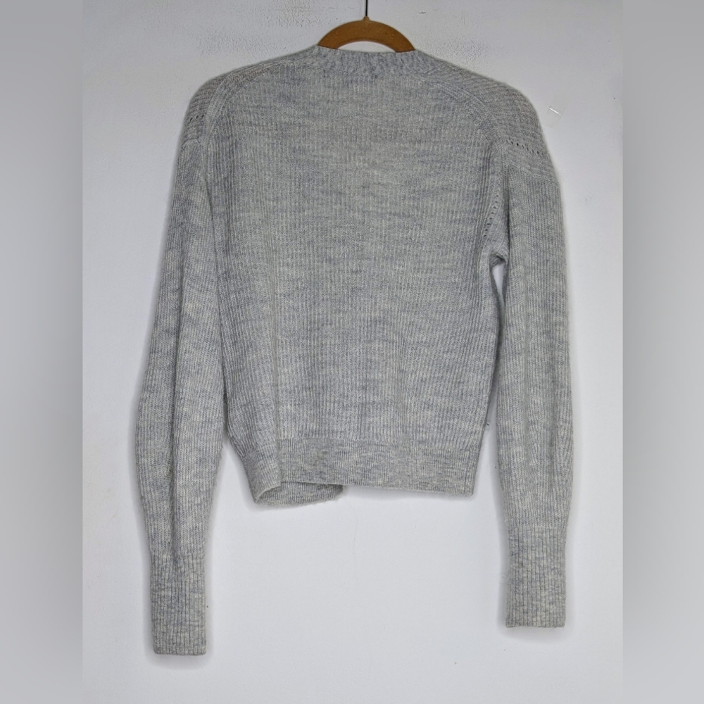 Quince • Women’s Baby Alpaca-Wool Cropped Cardigan Sweater - Picture 3 of 5